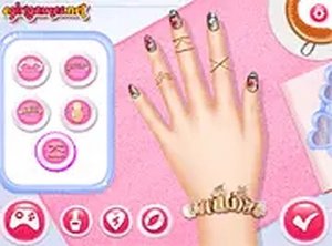 Princesses Incurable Romantics Dress Up Game